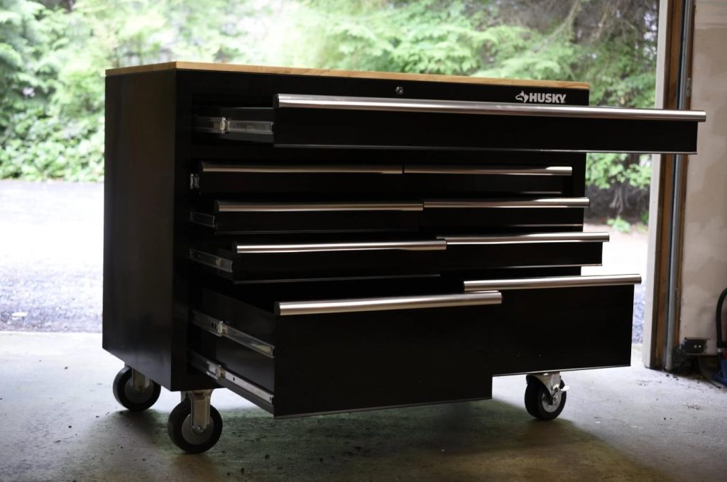 Husky Workbench Buying Guide: Features, Uses & Expert Tutorials